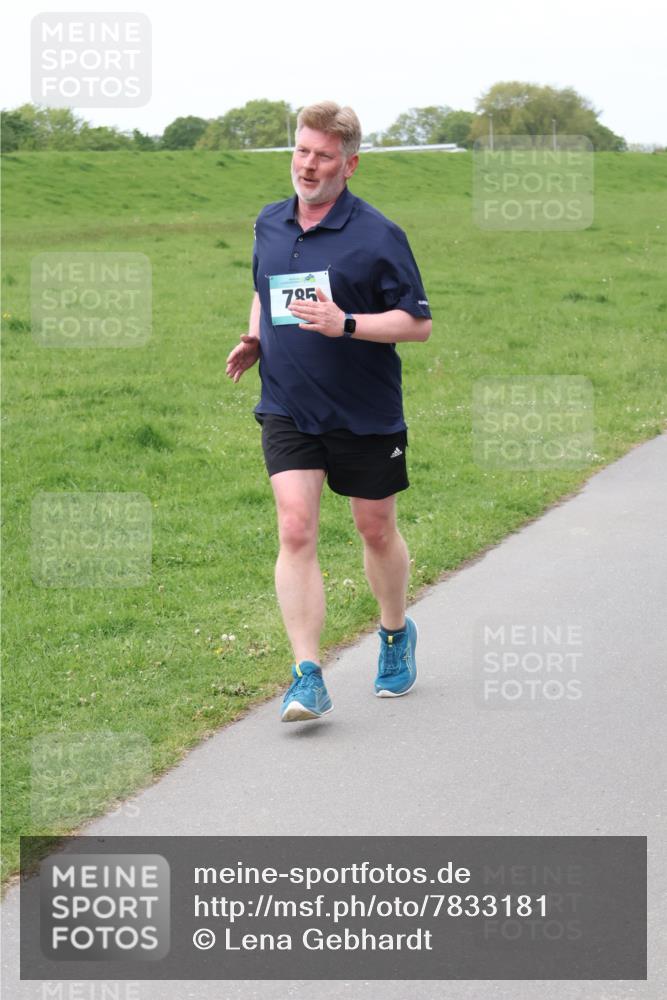 04.05.2025 - 8. Wedeler Halbmarathon Lena Gebhardt http://msf.ph/oto/7833181 04.05.2025 11:21:41 Laufen 795 meine-sportfotos.de