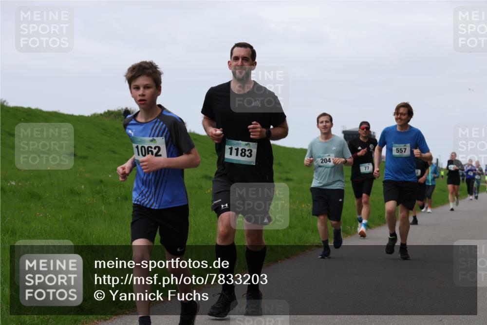 04.05.2025 - 8. Wedeler Halbmarathon Yannick Fuchs http://msf.ph/oto/7833203 04.05.2025 11:21:42 Laufen 1062, 1183, 204, 77, 1, 557 meine-sportfotos.de