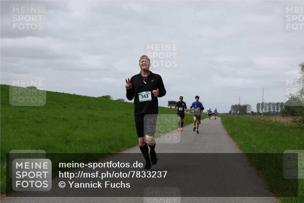 04.05.2025 - 8. Wedeler Halbmarathon Yannick Fuchs http://msf.ph/oto/7833237 04.05.2025 11:42:10 Laufen 343 meine-sportfotos.de