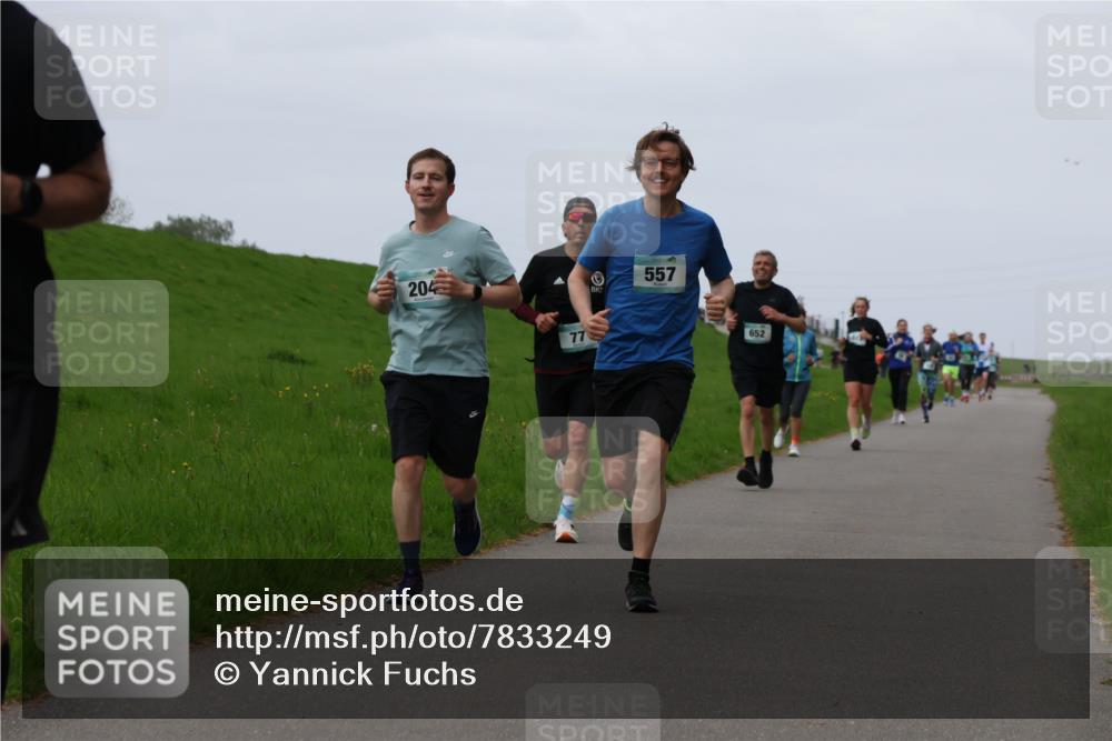 04.05.2025 - 8. Wedeler Halbmarathon Yannick Fuchs http://msf.ph/oto/7833249 04.05.2025 11:21:43 Laufen 204, 77, 557, 652 meine-sportfotos.de