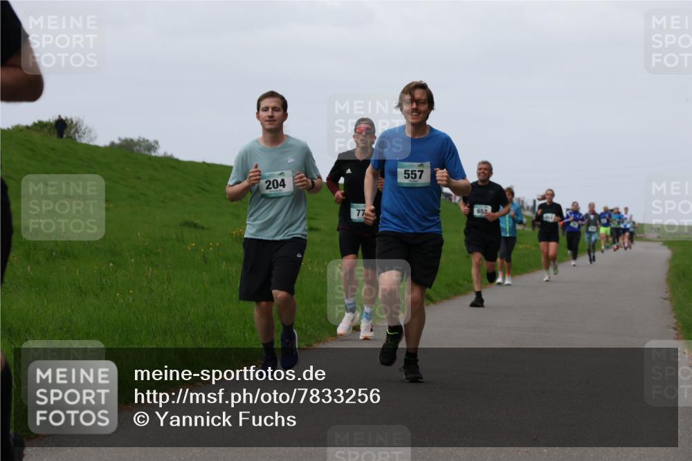04.05.2025 - 8. Wedeler Halbmarathon Yannick Fuchs http://msf.ph/oto/7833256 04.05.2025 11:21:43 Laufen 204, 77, 557, 652 meine-sportfotos.de