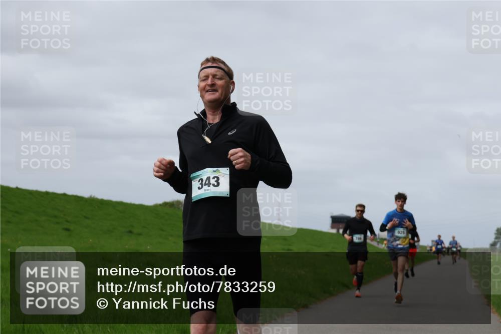 04.05.2025 - 8. Wedeler Halbmarathon Yannick Fuchs http://msf.ph/oto/7833259 04.05.2025 11:42:11 Laufen 343, 925 meine-sportfotos.de