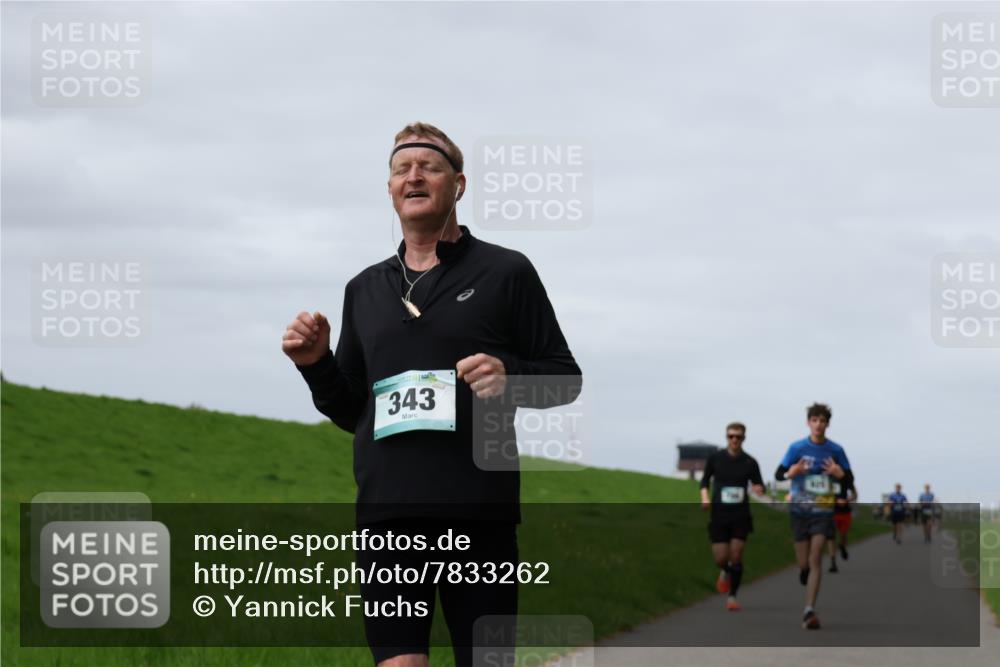 04.05.2025 - 8. Wedeler Halbmarathon Yannick Fuchs http://msf.ph/oto/7833262 04.05.2025 11:42:11 Laufen 343 meine-sportfotos.de