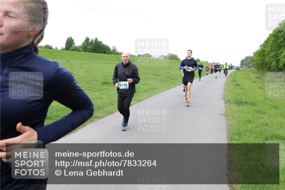 04.05.2025 - 8. Wedeler Halbmarathon Lena Gebhardt http://msf.ph/oto/7833264 04.05.2025 11:21:51 Laufen 1170, 798 meine-sportfotos.de