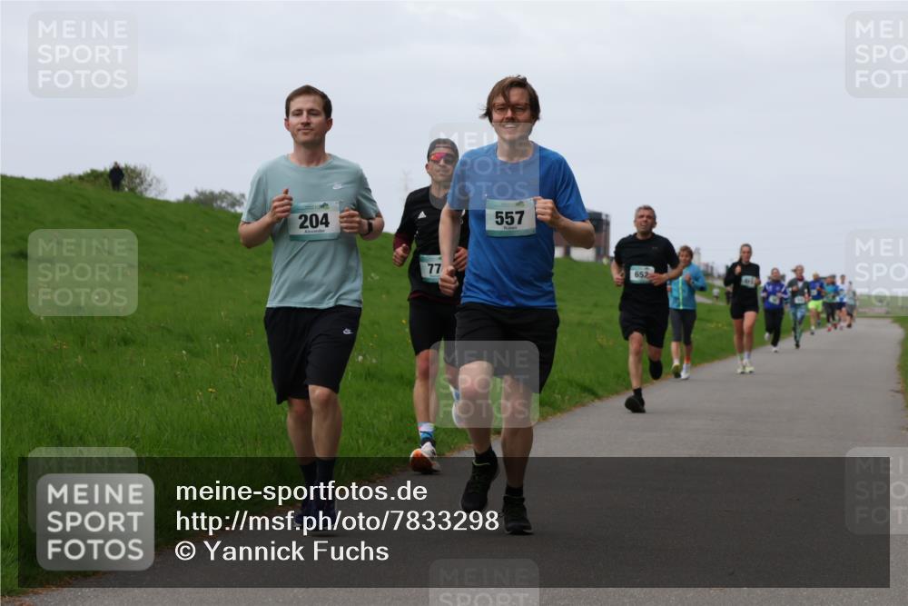 04.05.2025 - 8. Wedeler Halbmarathon Yannick Fuchs http://msf.ph/oto/7833298 04.05.2025 11:21:44 Laufen 204, 77, 557, 652 meine-sportfotos.de