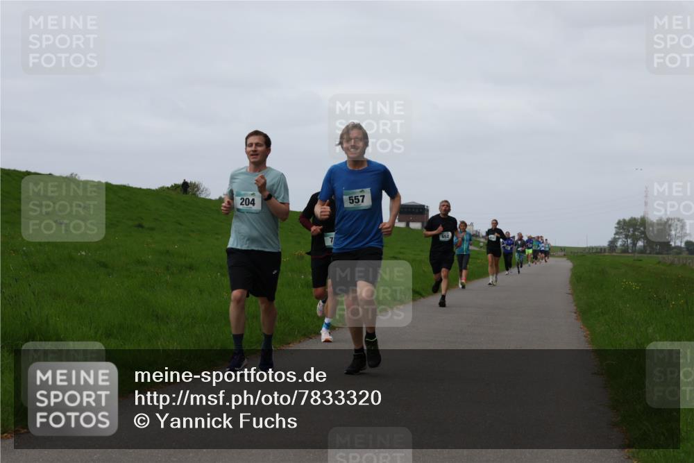 04.05.2025 - 8. Wedeler Halbmarathon Yannick Fuchs http://msf.ph/oto/7833320 04.05.2025 11:21:44 Laufen 204, 557, 652 meine-sportfotos.de