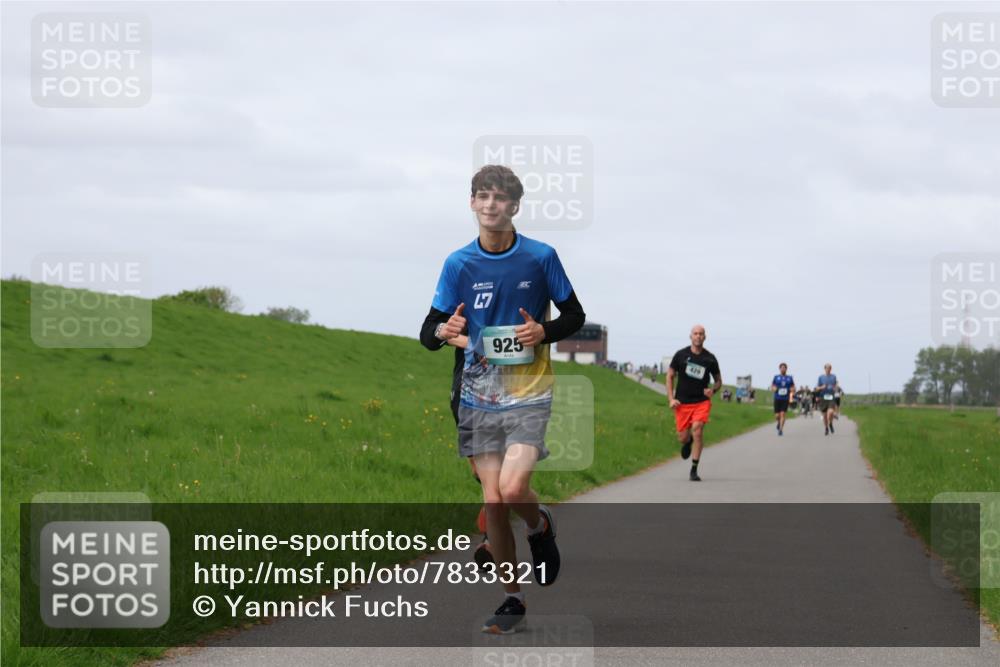 04.05.2025 - 8. Wedeler Halbmarathon Yannick Fuchs http://msf.ph/oto/7833321 04.05.2025 11:42:14 Laufen 47, 925, 429 meine-sportfotos.de