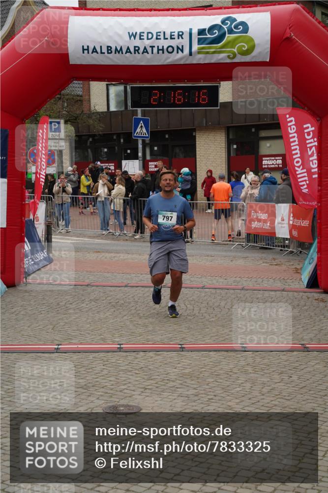 04.05.2025 - 8. Wedeler Halbmarathon Felixshl http://msf.ph/oto/7833325 04.05.2025 12:16:14 Ziel 797 meine-sportfotos.de