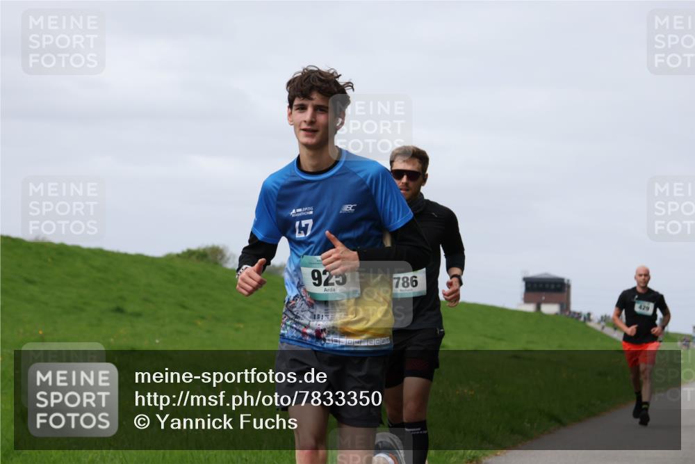 04.05.2025 - 8. Wedeler Halbmarathon Yannick Fuchs http://msf.ph/oto/7833350 04.05.2025 11:42:14 Laufen 47, 925, 786, 429 meine-sportfotos.de