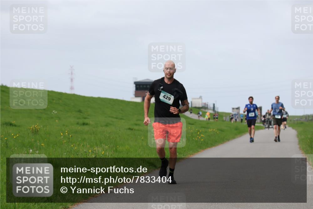 04.05.2025 - 8. Wedeler Halbmarathon Yannick Fuchs http://msf.ph/oto/7833404 04.05.2025 11:42:17 Laufen 429 meine-sportfotos.de
