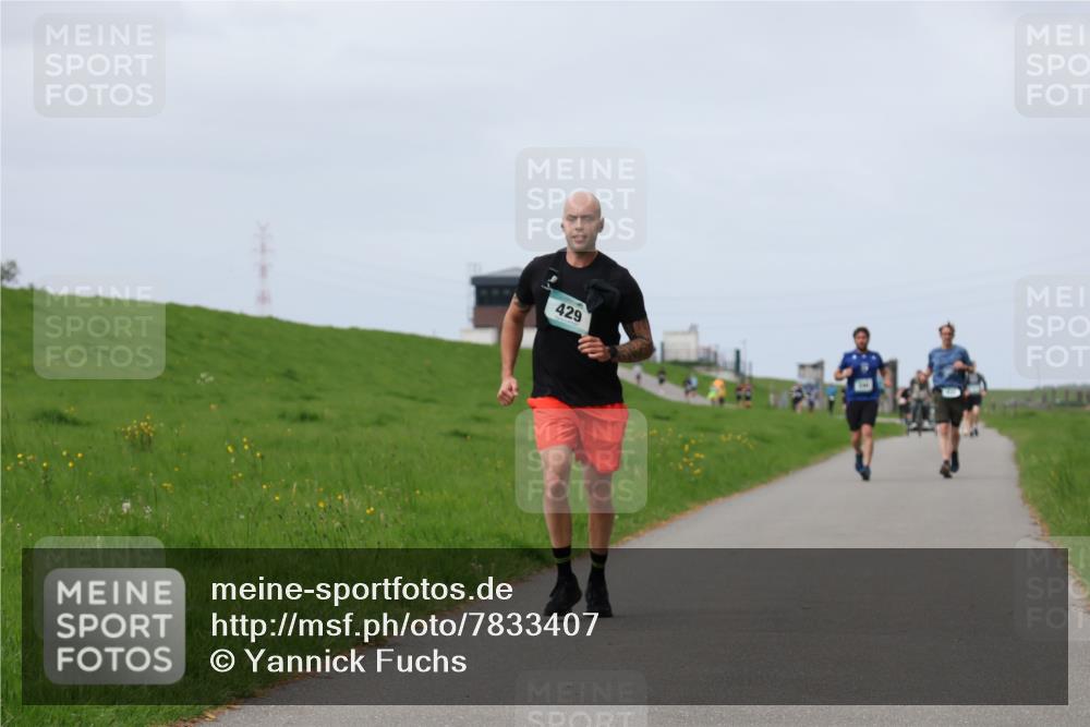 04.05.2025 - 8. Wedeler Halbmarathon Yannick Fuchs http://msf.ph/oto/7833407 04.05.2025 11:42:17 Laufen 429 meine-sportfotos.de