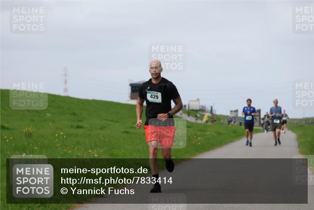 04.05.2025 - 8. Wedeler Halbmarathon Yannick Fuchs http://msf.ph/oto/7833414 04.05.2025 11:42:17 Laufen 429 meine-sportfotos.de