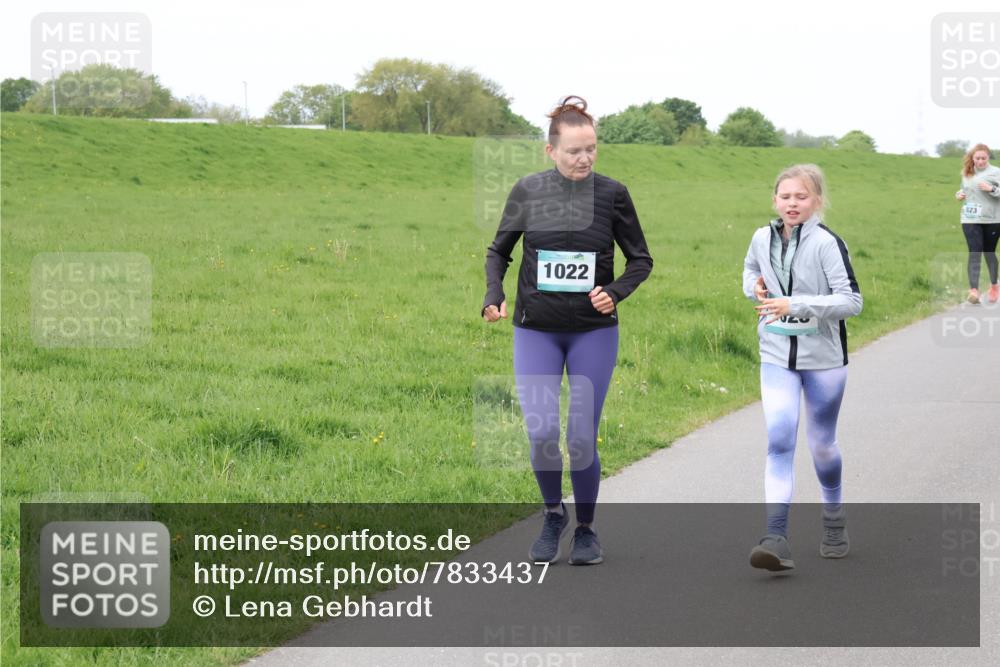 04.05.2025 - 8. Wedeler Halbmarathon Lena Gebhardt http://msf.ph/oto/7833437 04.05.2025 11:22:20 Laufen 1022, 823 meine-sportfotos.de