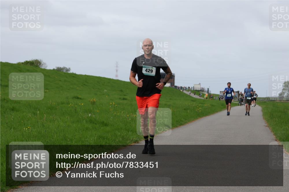 04.05.2025 - 8. Wedeler Halbmarathon Yannick Fuchs http://msf.ph/oto/7833451 04.05.2025 11:42:19 Laufen 429 meine-sportfotos.de