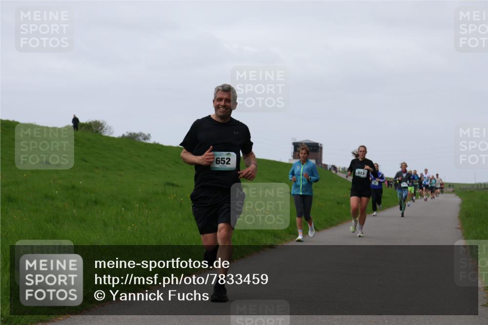04.05.2025 - 8. Wedeler Halbmarathon Yannick Fuchs http://msf.ph/oto/7833459 04.05.2025 11:21:49 Laufen 652, 513 meine-sportfotos.de