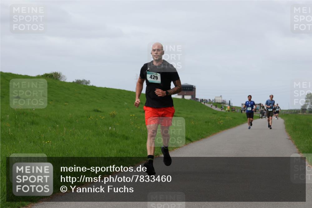 04.05.2025 - 8. Wedeler Halbmarathon Yannick Fuchs http://msf.ph/oto/7833460 04.05.2025 11:42:19 Laufen 429 meine-sportfotos.de