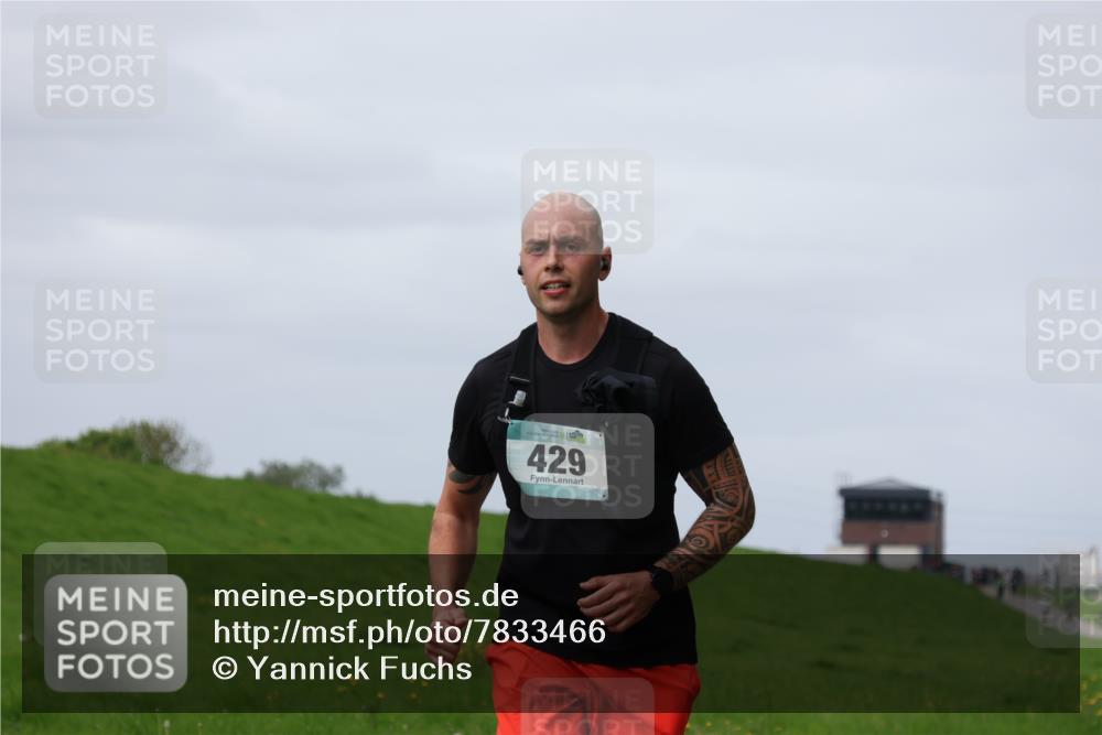 04.05.2025 - 8. Wedeler Halbmarathon Yannick Fuchs http://msf.ph/oto/7833466 04.05.2025 11:42:20 Laufen 429 meine-sportfotos.de