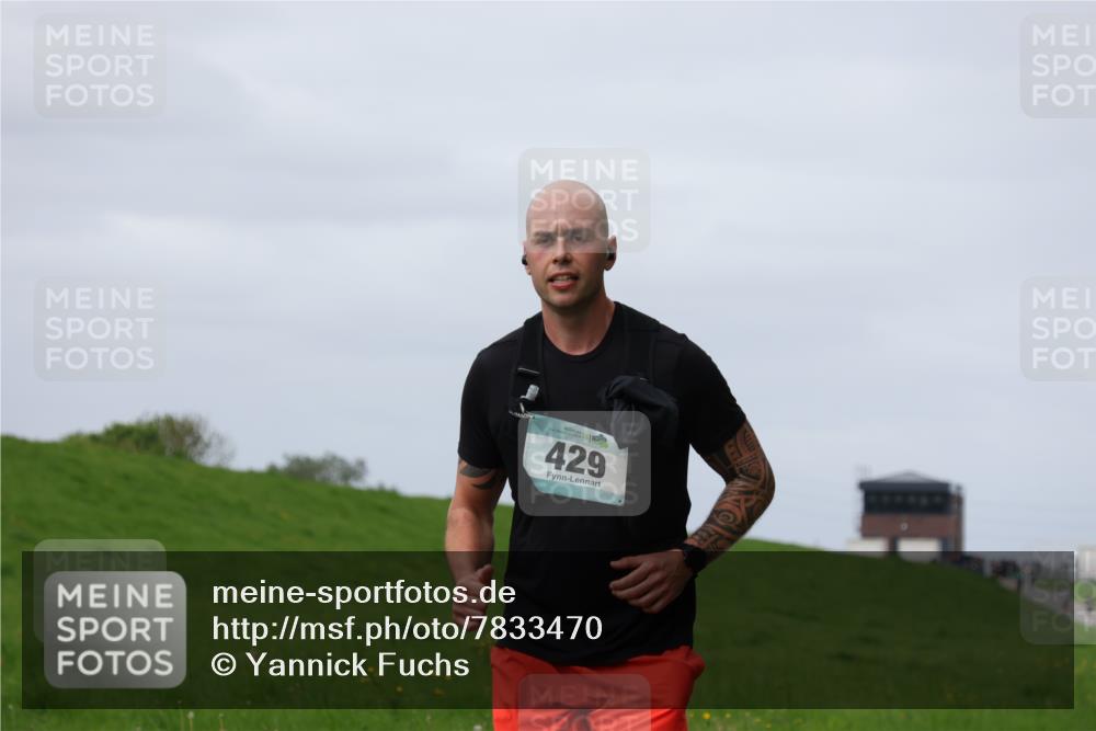 04.05.2025 - 8. Wedeler Halbmarathon Yannick Fuchs http://msf.ph/oto/7833470 04.05.2025 11:42:20 Laufen 429 meine-sportfotos.de