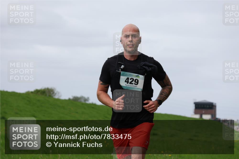 04.05.2025 - 8. Wedeler Halbmarathon Yannick Fuchs http://msf.ph/oto/7833475 04.05.2025 11:42:21 Laufen 429 meine-sportfotos.de