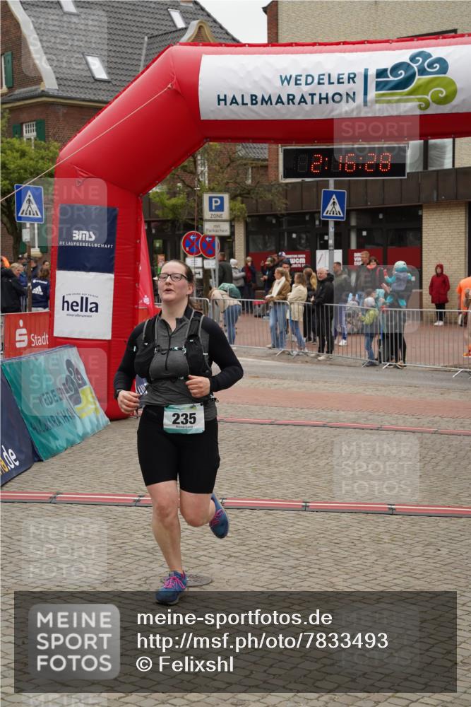 04.05.2025 - 8. Wedeler Halbmarathon Felixshl http://msf.ph/oto/7833493 04.05.2025 12:16:26 Ziel 235 meine-sportfotos.de
