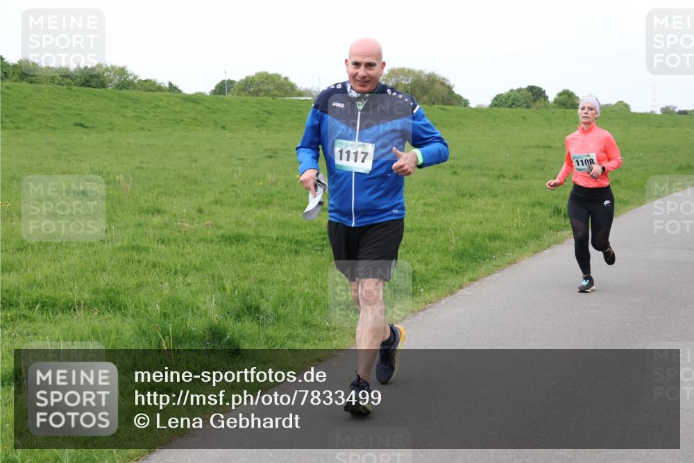 04.05.2025 - 8. Wedeler Halbmarathon Lena Gebhardt http://msf.ph/oto/7833499 04.05.2025 11:22:32 Laufen 1117, 1108 meine-sportfotos.de