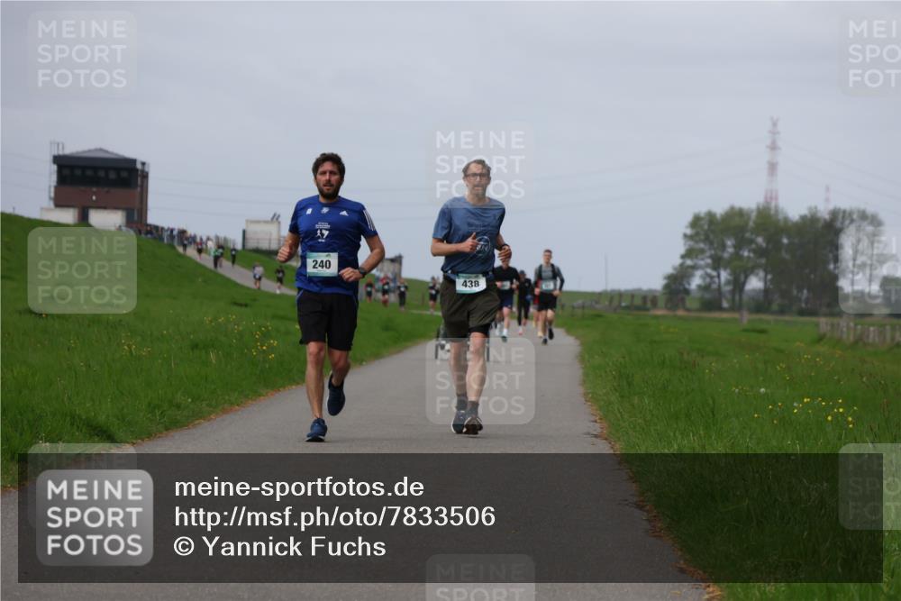 04.05.2025 - 8. Wedeler Halbmarathon Yannick Fuchs http://msf.ph/oto/7833506 04.05.2025 11:42:26 Laufen 240, 438 meine-sportfotos.de