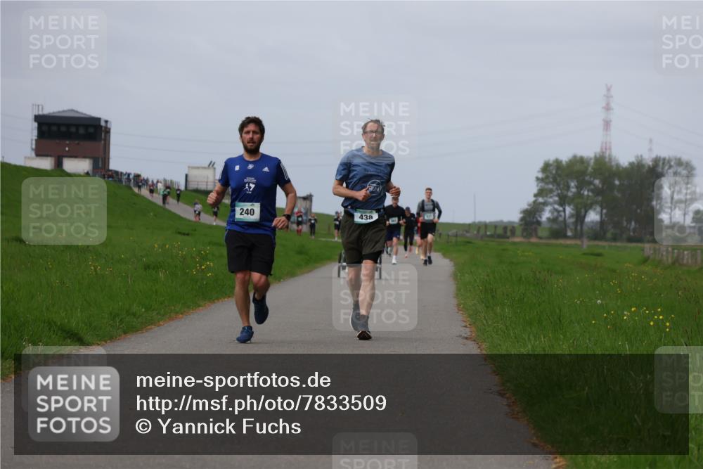 04.05.2025 - 8. Wedeler Halbmarathon Yannick Fuchs http://msf.ph/oto/7833509 04.05.2025 11:42:26 Laufen 240, 438 meine-sportfotos.de