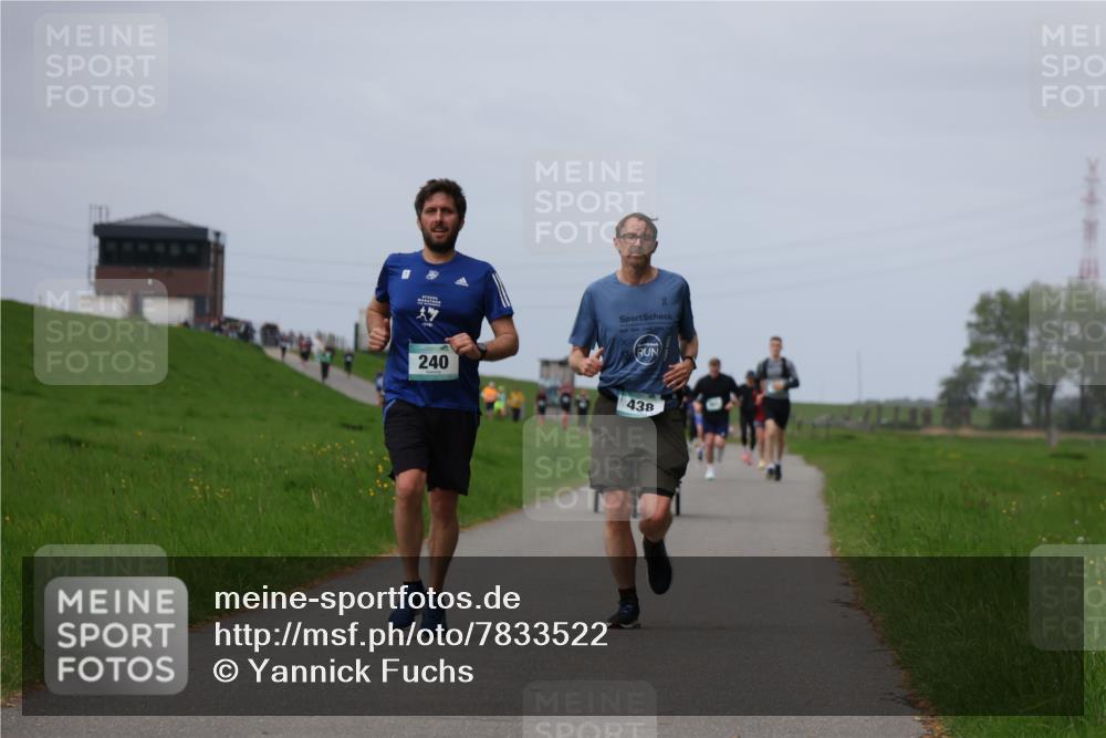 04.05.2025 - 8. Wedeler Halbmarathon Yannick Fuchs http://msf.ph/oto/7833522 04.05.2025 11:42:28 Laufen 240, 438 meine-sportfotos.de