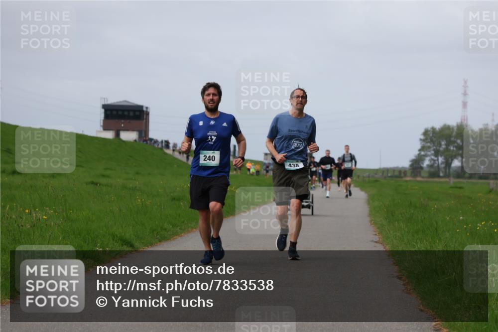 04.05.2025 - 8. Wedeler Halbmarathon Yannick Fuchs http://msf.ph/oto/7833538 04.05.2025 11:42:29 Laufen 8, 240, 438 meine-sportfotos.de