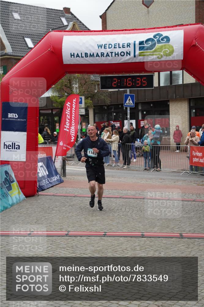 04.05.2025 - 8. Wedeler Halbmarathon Felixshl http://msf.ph/oto/7833549 04.05.2025 12:16:32 Ziel 1163 meine-sportfotos.de