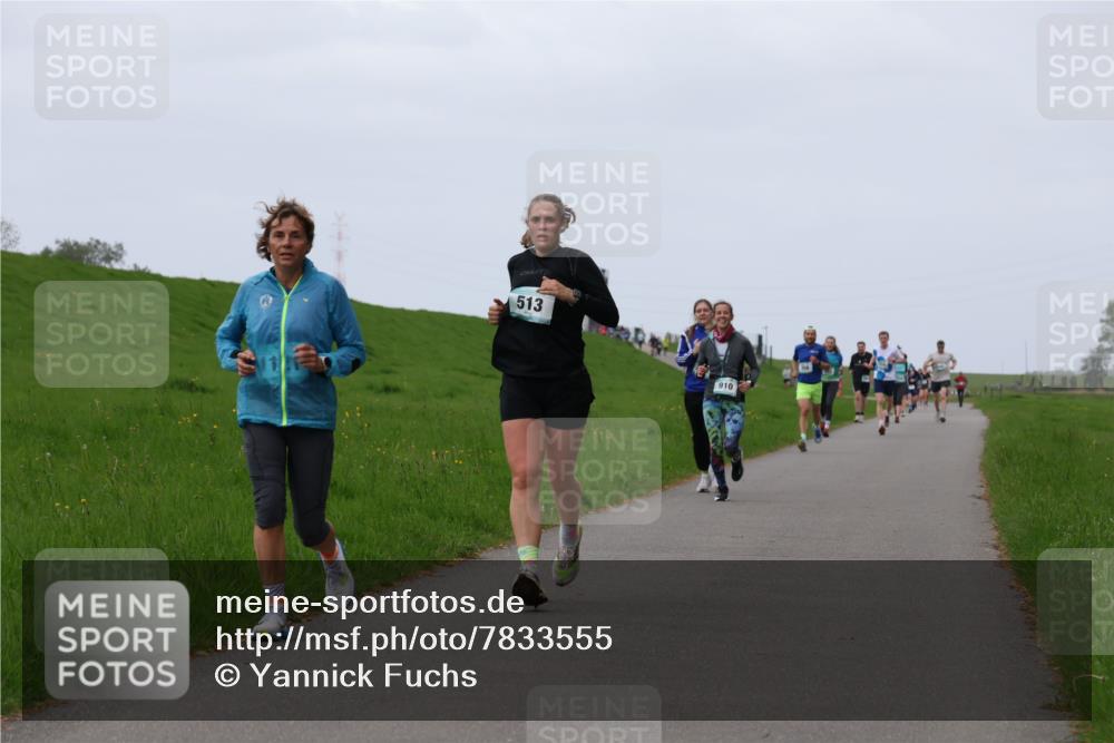 04.05.2025 - 8. Wedeler Halbmarathon Yannick Fuchs http://msf.ph/oto/7833555 04.05.2025 11:21:53 Laufen 513, 910 meine-sportfotos.de