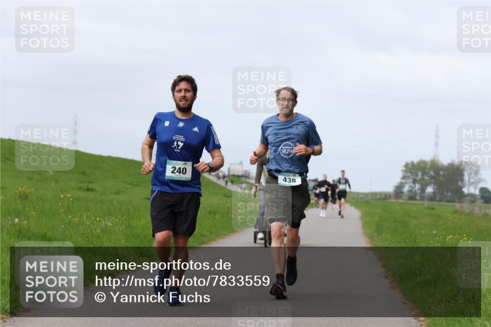 04.05.2025 - 8. Wedeler Halbmarathon Yannick Fuchs http://msf.ph/oto/7833559 04.05.2025 11:42:32 Laufen 240, 438 meine-sportfotos.de