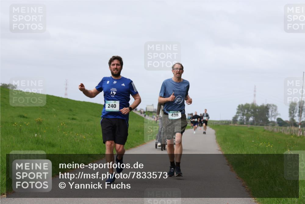 04.05.2025 - 8. Wedeler Halbmarathon Yannick Fuchs http://msf.ph/oto/7833573 04.05.2025 11:42:32 Laufen 240, 438 meine-sportfotos.de
