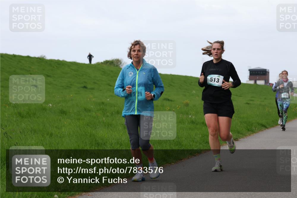 04.05.2025 - 8. Wedeler Halbmarathon Yannick Fuchs http://msf.ph/oto/7833576 04.05.2025 11:21:54 Laufen 513, 910 meine-sportfotos.de