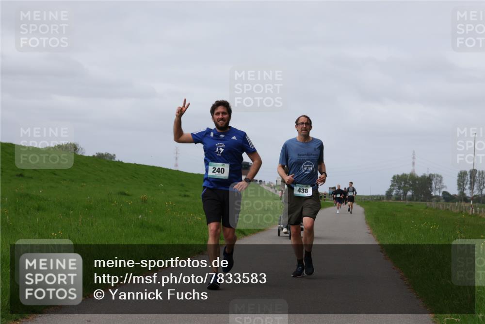 04.05.2025 - 8. Wedeler Halbmarathon Yannick Fuchs http://msf.ph/oto/7833583 04.05.2025 11:42:33 Laufen 240, 438 meine-sportfotos.de