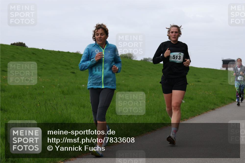 04.05.2025 - 8. Wedeler Halbmarathon Yannick Fuchs http://msf.ph/oto/7833608 04.05.2025 11:21:55 Laufen 11, 513, 910 meine-sportfotos.de