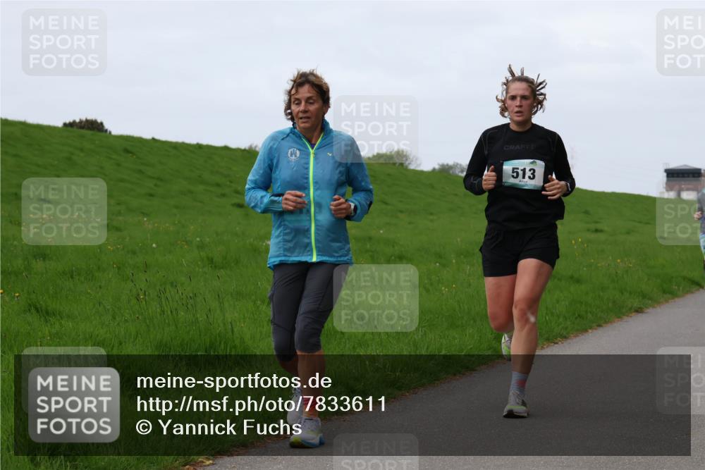 04.05.2025 - 8. Wedeler Halbmarathon Yannick Fuchs http://msf.ph/oto/7833611 04.05.2025 11:21:55 Laufen 513 meine-sportfotos.de
