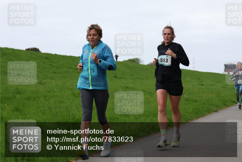 04.05.2025 - 8. Wedeler Halbmarathon Yannick Fuchs http://msf.ph/oto/7833623 04.05.2025 11:21:56 Laufen 513, 910 meine-sportfotos.de