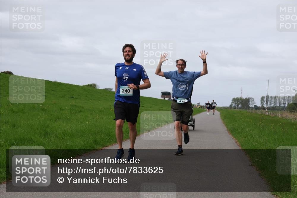 04.05.2025 - 8. Wedeler Halbmarathon Yannick Fuchs http://msf.ph/oto/7833625 04.05.2025 11:42:34 Laufen 240, 43 meine-sportfotos.de