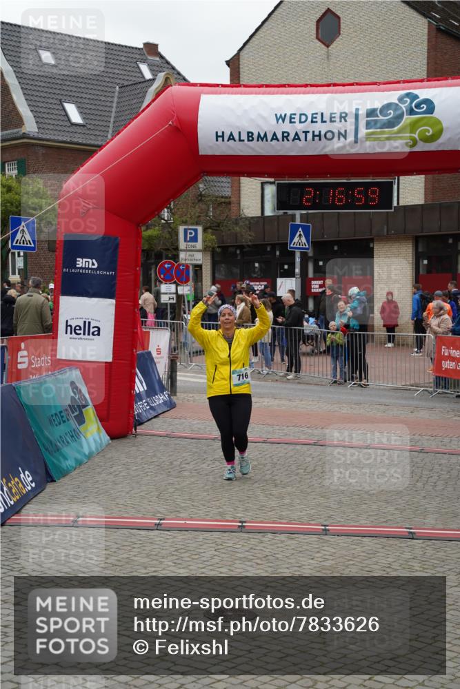 04.05.2025 - 8. Wedeler Halbmarathon Felixshl http://msf.ph/oto/7833626 04.05.2025 12:16:57 Ziel 716 meine-sportfotos.de