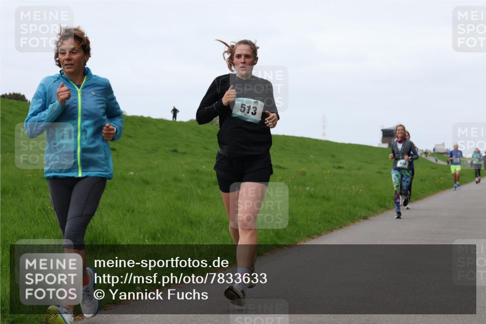 04.05.2025 - 8. Wedeler Halbmarathon Yannick Fuchs http://msf.ph/oto/7833633 04.05.2025 11:21:56 Laufen 513, 910 meine-sportfotos.de