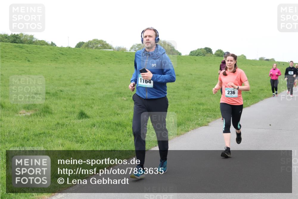 04.05.2025 - 8. Wedeler Halbmarathon Lena Gebhardt http://msf.ph/oto/7833635 04.05.2025 11:22:49 Laufen 1164, 236 meine-sportfotos.de