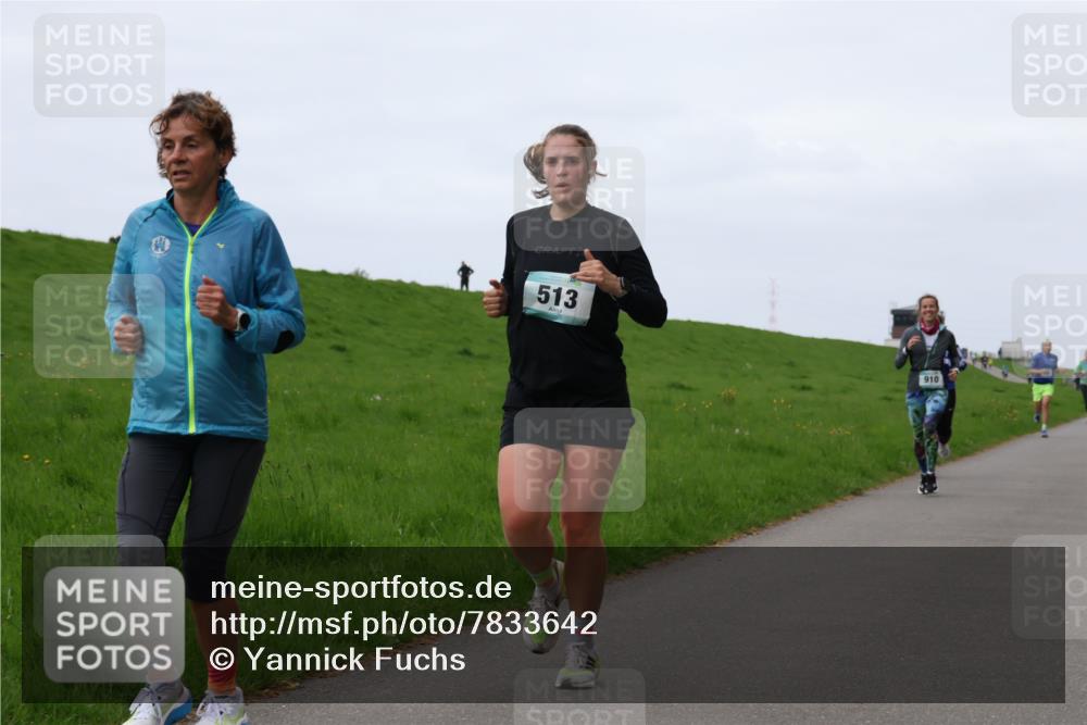 04.05.2025 - 8. Wedeler Halbmarathon Yannick Fuchs http://msf.ph/oto/7833642 04.05.2025 11:21:56 Laufen 513, 910 meine-sportfotos.de