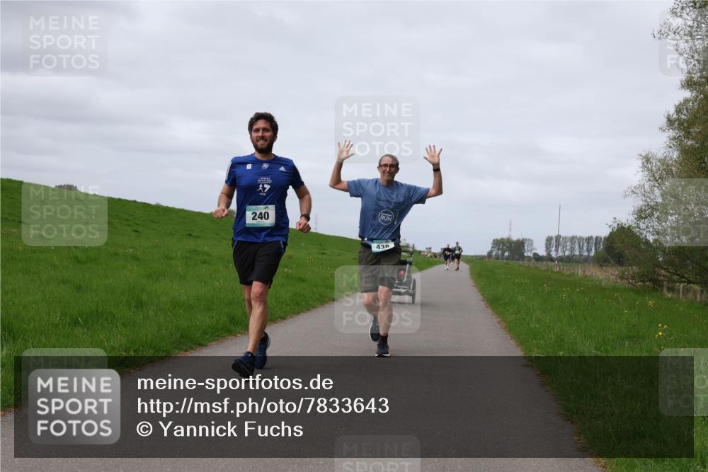 04.05.2025 - 8. Wedeler Halbmarathon Yannick Fuchs http://msf.ph/oto/7833643 04.05.2025 11:42:34 Laufen 240, 438 meine-sportfotos.de