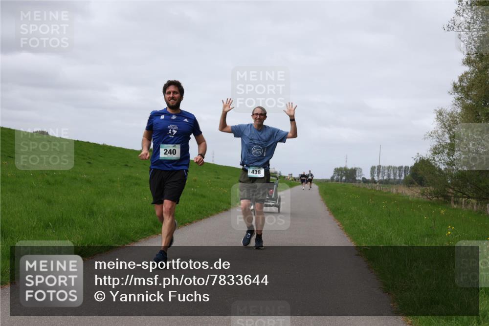 04.05.2025 - 8. Wedeler Halbmarathon Yannick Fuchs http://msf.ph/oto/7833644 04.05.2025 11:42:34 Laufen 240, 438 meine-sportfotos.de