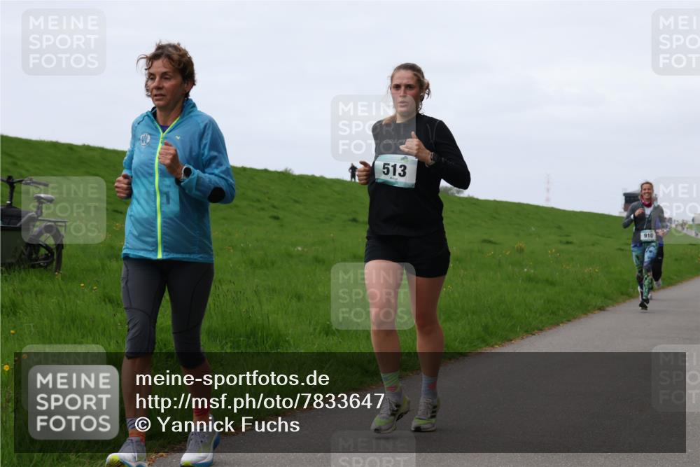 04.05.2025 - 8. Wedeler Halbmarathon Yannick Fuchs http://msf.ph/oto/7833647 04.05.2025 11:21:56 Laufen 513, 910 meine-sportfotos.de