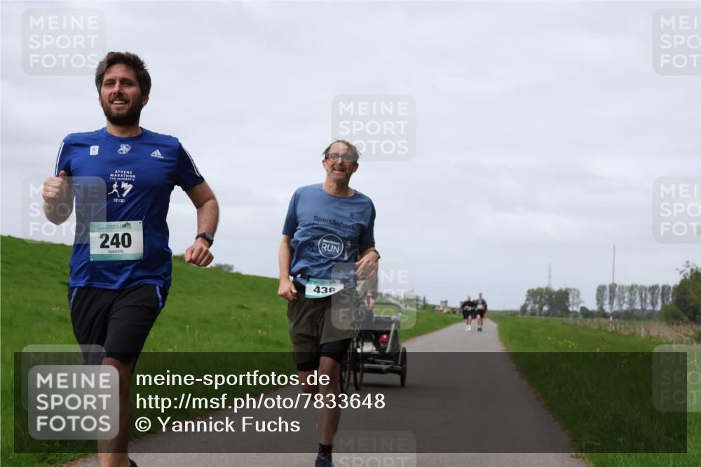 04.05.2025 - 8. Wedeler Halbmarathon Yannick Fuchs http://msf.ph/oto/7833648 04.05.2025 11:42:35 Laufen 240, 438 meine-sportfotos.de