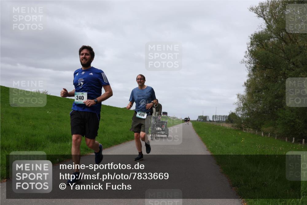 04.05.2025 - 8. Wedeler Halbmarathon Yannick Fuchs http://msf.ph/oto/7833669 04.05.2025 11:42:35 Laufen 240, 438 meine-sportfotos.de