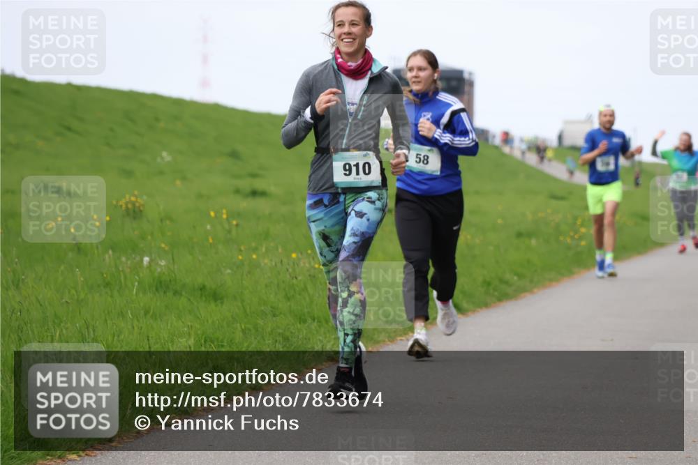 04.05.2025 - 8. Wedeler Halbmarathon Yannick Fuchs http://msf.ph/oto/7833674 04.05.2025 11:21:58 Laufen 58, 910 meine-sportfotos.de