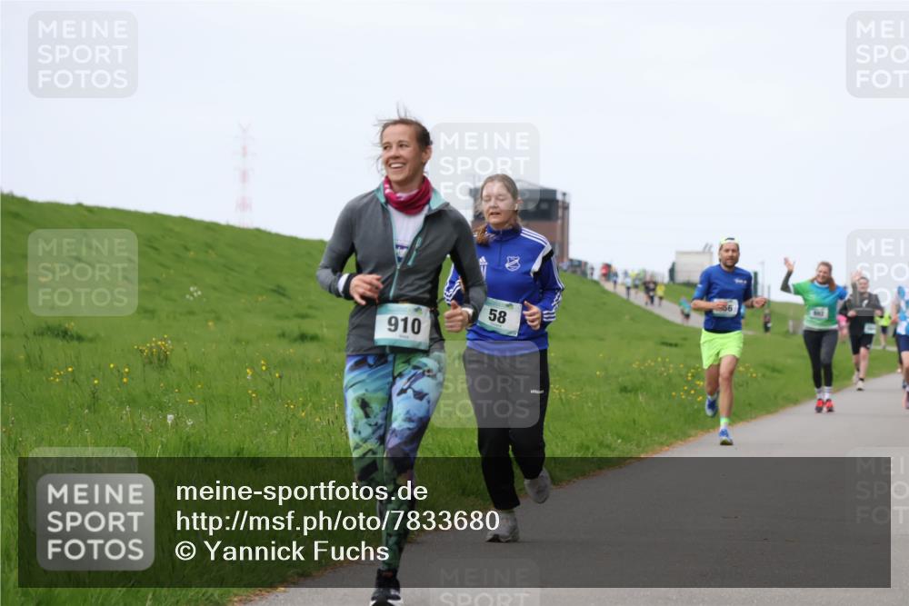 04.05.2025 - 8. Wedeler Halbmarathon Yannick Fuchs http://msf.ph/oto/7833680 04.05.2025 11:21:58 Laufen 910, 58, 56 meine-sportfotos.de